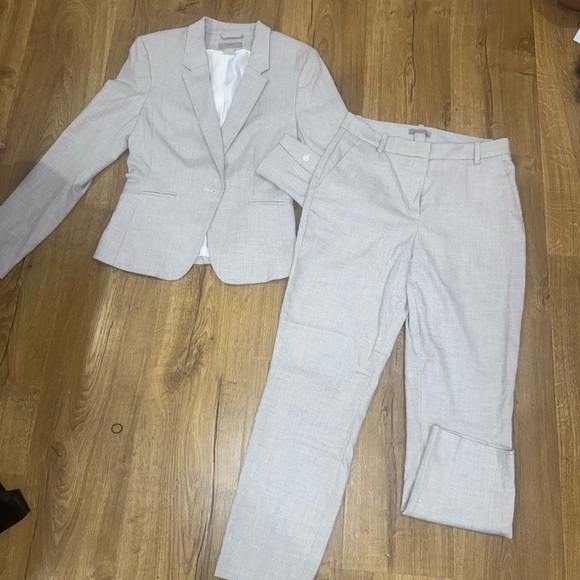 H&M Gray Women's Blazer and Pants Set - Picture 1 of 5